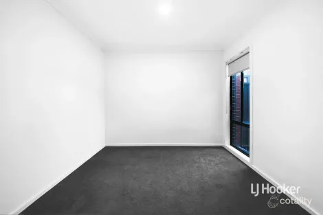 Property photo of 6 Karinya Way Harkness VIC 3337
