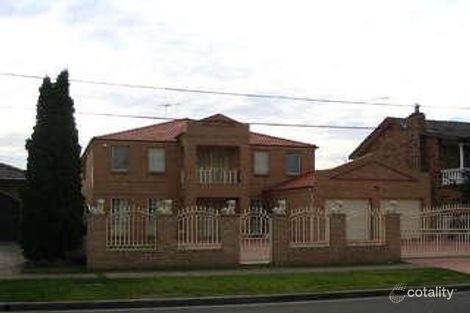 29 Corinda St, St Johns Park, NSW 2176