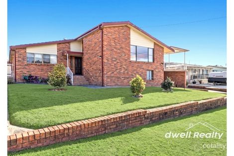 22 Cater Cres, Sussex Inlet, NSW 2540
