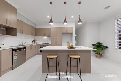 Property photo of 6/16-20 Honeysuckle Close Pakenham VIC 3810