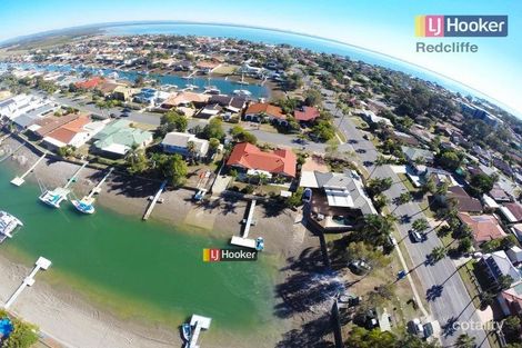 4 Courageous Ct, Newport, QLD 4020