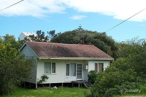 33 Hazel Ave, Quinns Rocks, WA 6030