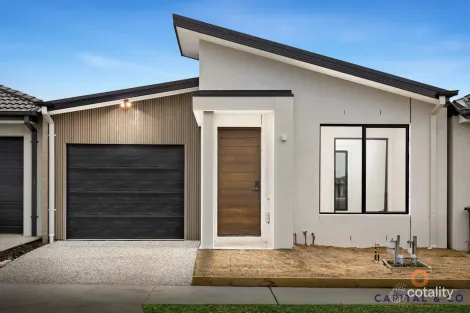 Property photo of 42 Darwinia Drive Mickleham VIC 3064