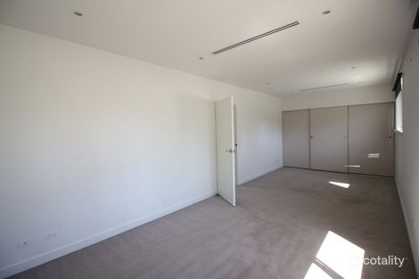 Property photo of 5 Canal Mews Docklands VIC 3008