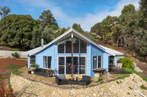 3 BARLEE ST, BRIDGETOWN, WA 6255