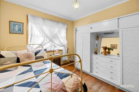 Property photo of 6 Silver Street Werribee VIC 3030