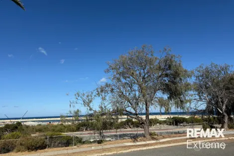 Property photo of 2/60 Southern Cross Circle Ocean Reef WA 6027