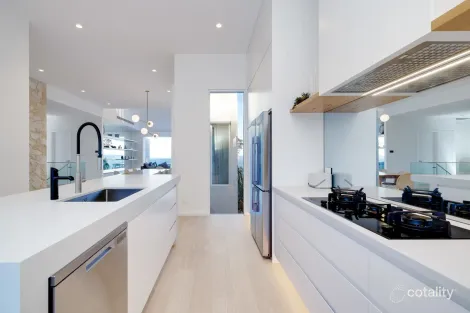 Property photo of 36 Macdonald Street Killcare Heights NSW 2257