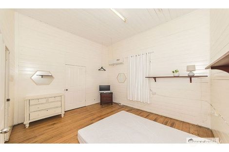 2/93 Glenmore Rd, Park Avenue, QLD 4701