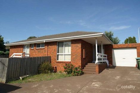 Property photo of 2/4 Preston Avenue Endeavour Hills VIC 3802