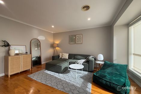 Property photo of 1/31 Jade Way Hillside VIC 3037