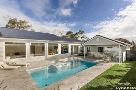 Property photo of 1 Clendon Close Mount Eliza VIC 3930