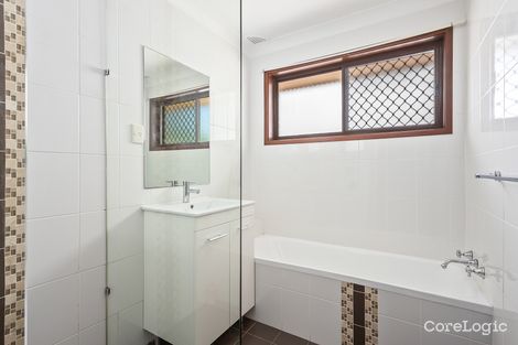 Property photo of 2/41 Griffiths Street Oak Flats NSW 2529