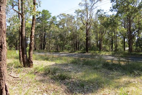 11 Patton Rd, Mundaring, WA 6073