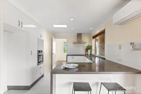 Property photo of 8 Caley Place Barden Ridge NSW 2234