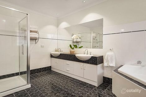 Property photo of 13 Gowanbrae Drive Gowanbrae VIC 3043
