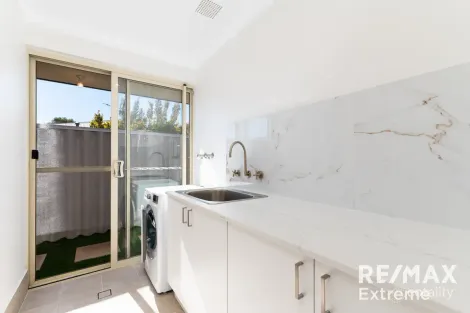 Property photo of 4 Palm Corner Quinns Rocks WA 6030