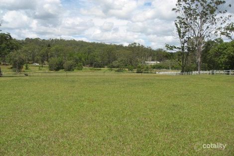 Property photo of 19 Hamilton Close Mooloolah Valley QLD 4553