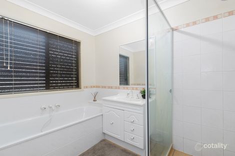 Property photo of 5 Woodland Close Bracken Ridge QLD 4017