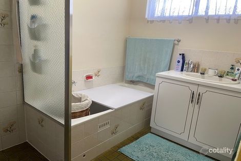 42 Zenobia Cres, Modbury North, SA 5092