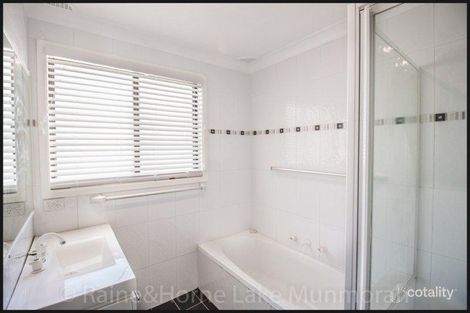 Property photo of 30 Griffith Street Mannering Park NSW 2259