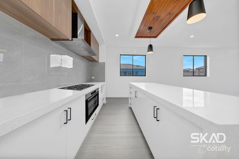 Property photo of 37 Leadbeater Circuit Beveridge VIC 3753