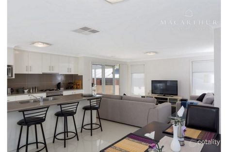Property photo of 1/70 Kaloona Drive Bourkelands NSW 2650