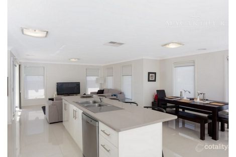 Property photo of 1/70 Kaloona Drive Bourkelands NSW 2650