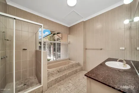 Property photo of 1 Moule Close Whitfield QLD 4870