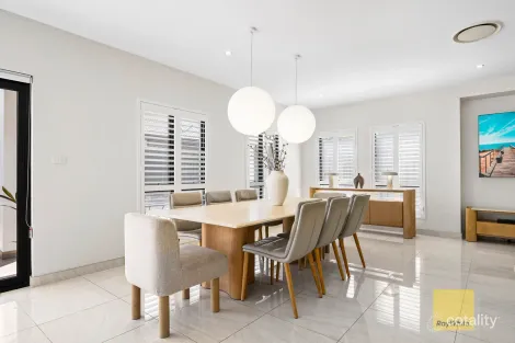 Property photo of 18 Venturer Parade Leppington NSW 2179