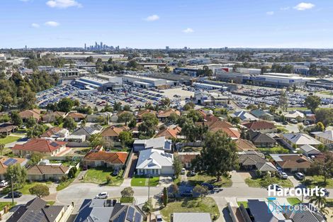 Property photo of 31A Longhurst Way Queens Park WA 6107