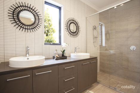 Property photo of 11 Olympic Circuit Strathtulloh VIC 3338