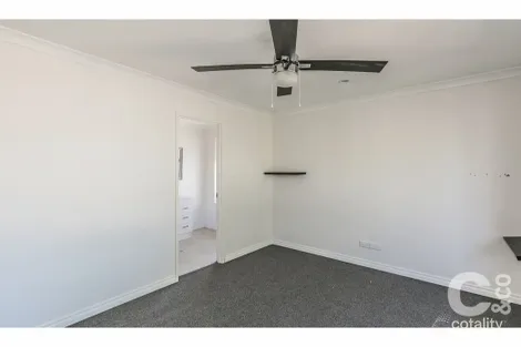 Property photo of 37 Dalrymple Drive Leda WA 6170