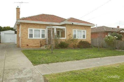 Property photo of 40 Windsor Avenue Strathmore VIC 3041