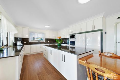 Property photo of 9 Bells Court Rosslyn QLD 4703