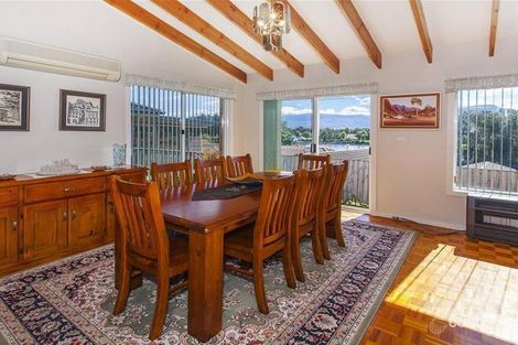 Property photo of 15 Hallam Close Kanahooka NSW 2530