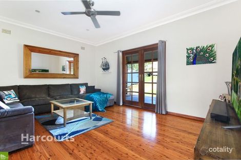 Property photo of 18 Prince Edward Drive Dapto NSW 2530