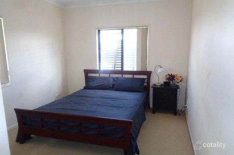 Property photo of 9/11 Cardross Street Yeronga QLD 4104
