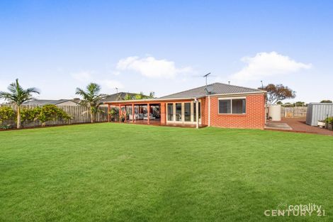 Property photo of 102 Webster Way Pakenham VIC 3810