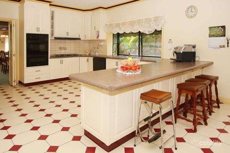Property photo of 20 Cardigan Crescent Taylors Lakes VIC 3038