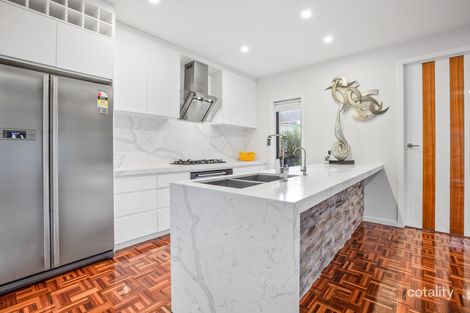 Property photo of 71A Kennington Park Drive Endeavour Hills VIC 3802