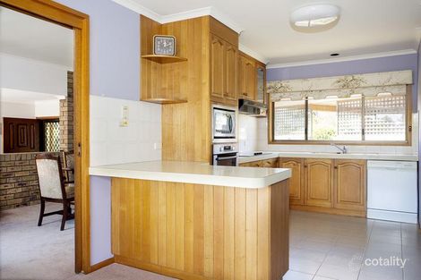 Property photo of 3 Windsor Court Kennington VIC 3550
