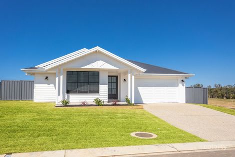 Property photo of 26 Viewmont Way Old Bar NSW 2430