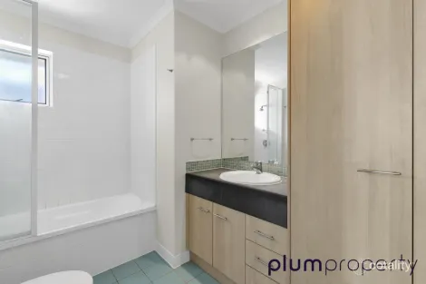 Property photo of 17/38 Vincent Street Indooroopilly QLD 4068