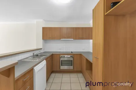 Property photo of 17/38 Vincent Street Indooroopilly QLD 4068