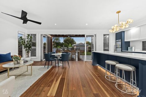 Property photo of 121 Glen Holm Street Mitchelton QLD 4053