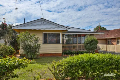 3 Edith St, Newtown, QLD 4350