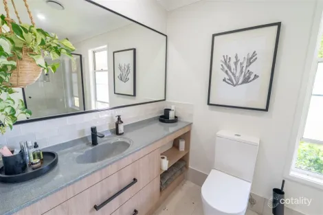 Property photo of 52 Samarinda Way Point Lookout QLD 4183