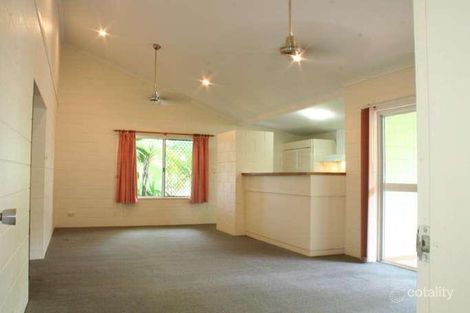 Property photo of 5/5-6 Seary Close Whitfield QLD 4870