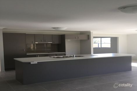 Property photo of 38 Trebbiano Drive Cessnock NSW 2325